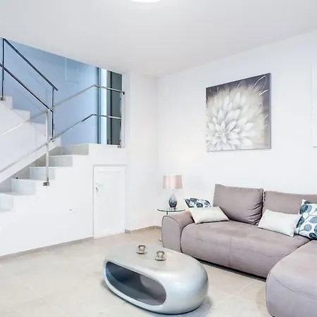 Belveder * Vela Luka