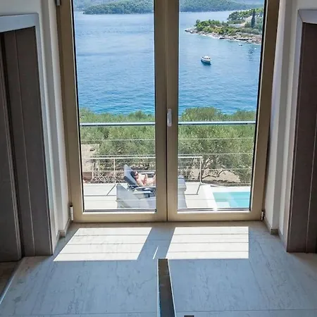 Belveder * Vela Luka